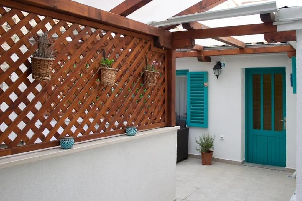 Lovely Apartment In The Heart Of Pula