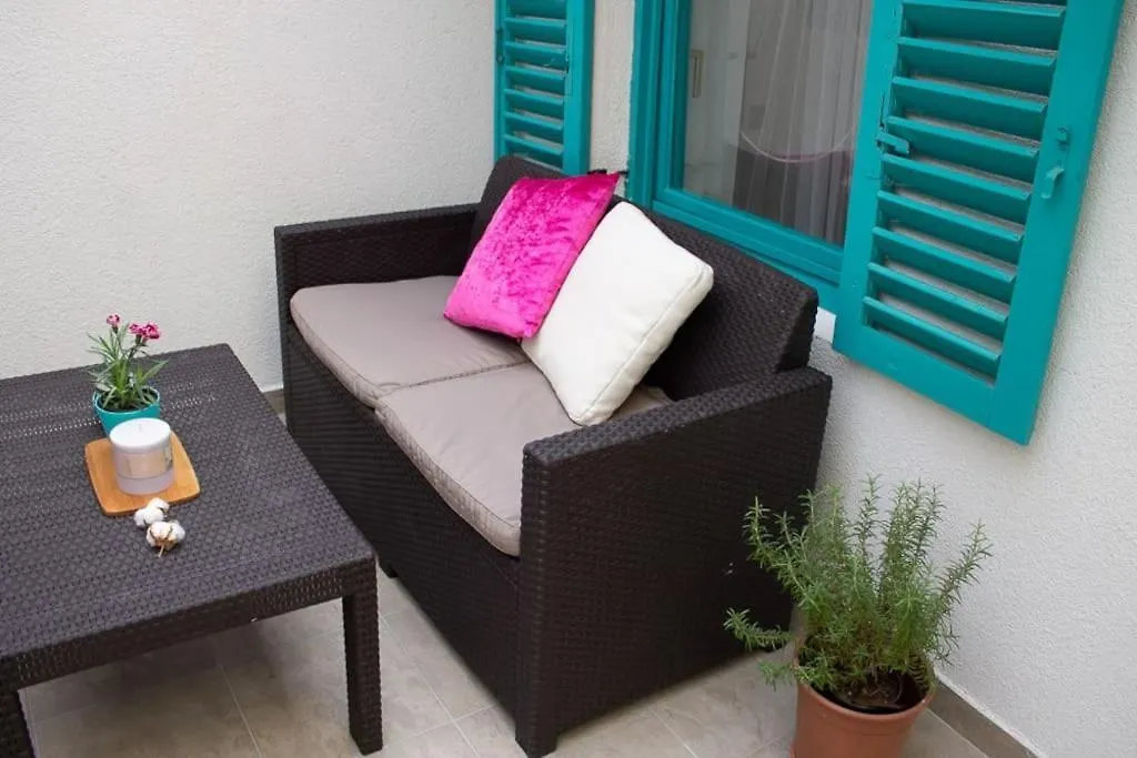 Lovely Apartment In The Heart Of Pula 0*,  Croatia