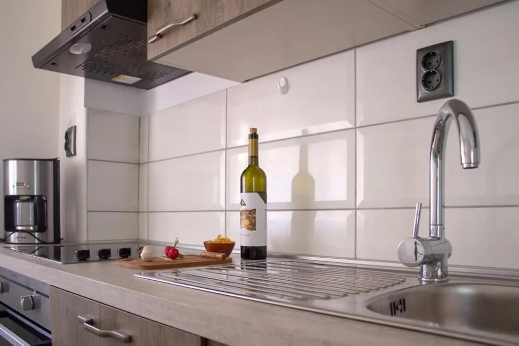 Lovely Apartment In The Heart Of Pula