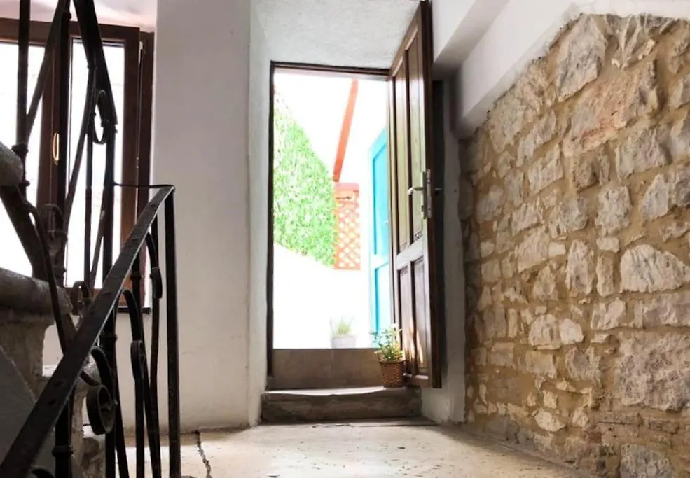 Lovely Apartment In The Heart Of Pula