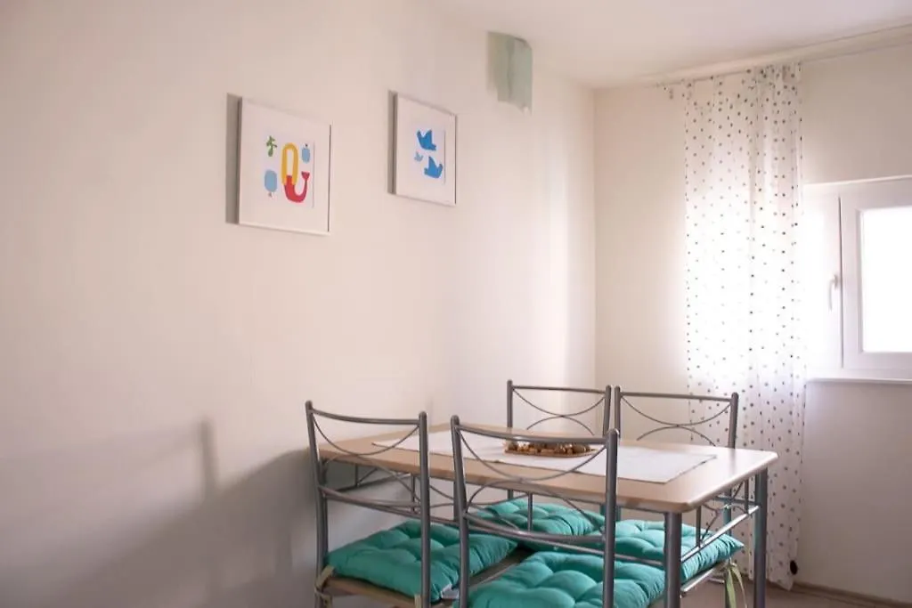 Lovely Apartment In The Heart Of Pula Croatia